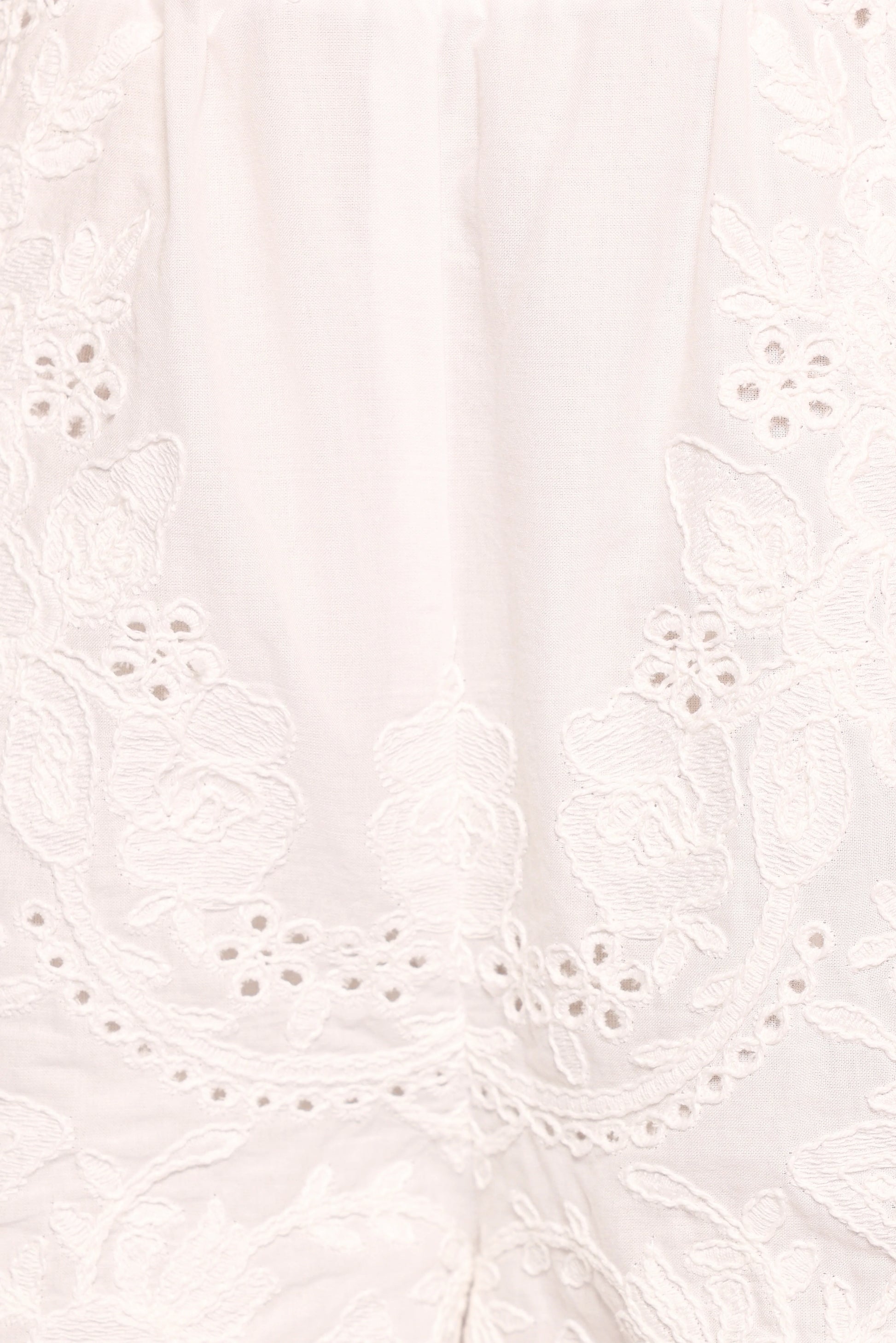 Tanis Embroidered Shorts - White